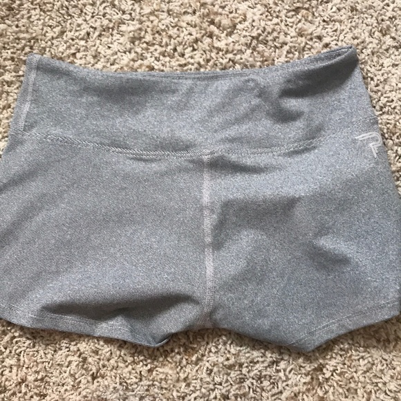 Grey Past Parallel Workout Spandex - Picture 2 of 3